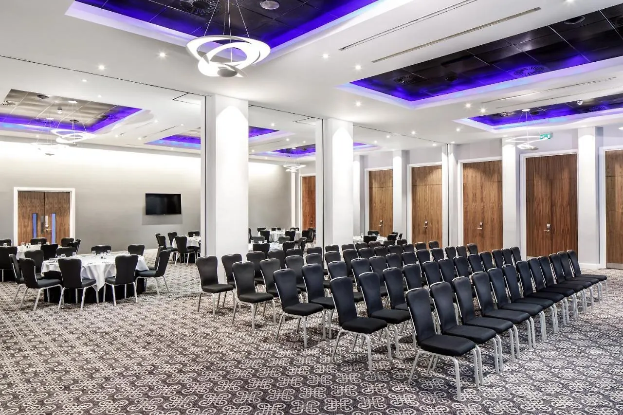 Radisson Blu Hotel, Кардифф Отель