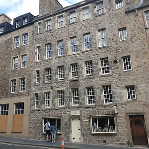Apartment Canongate - Spacious And Historic 2 Bed Flat On Royal Mile