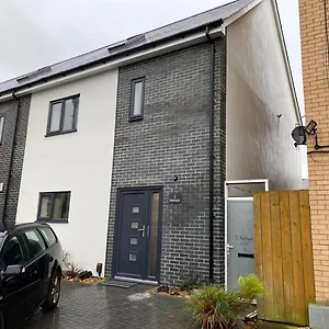 Pass The Keys New Stylish & Elegant 2 Bed In The City! Holiday home