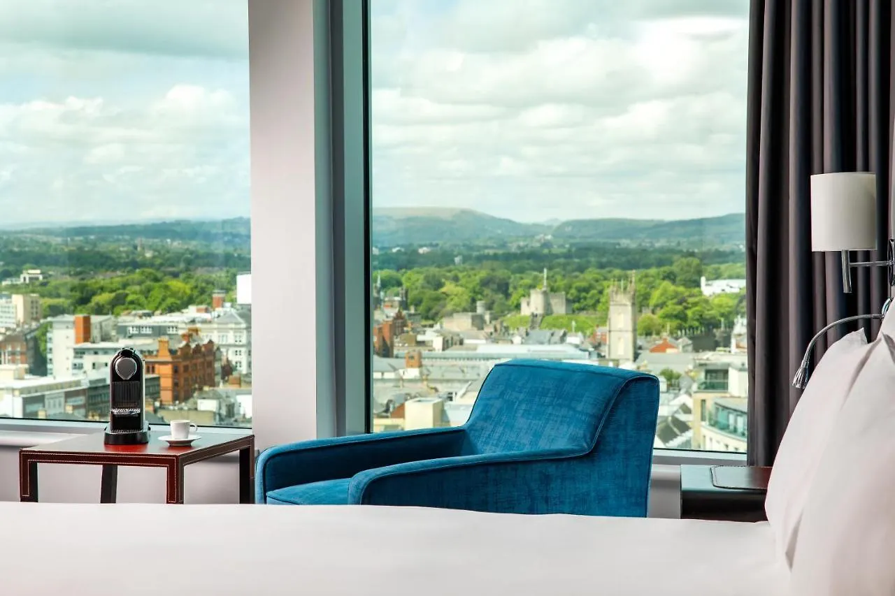 Radisson Blu Hotel, Cardiff 4*,